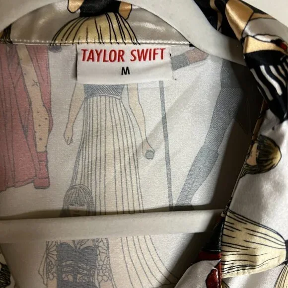 Taylor Swift M Taylors version eras collection pajamas Size M - Picture 10 of 10